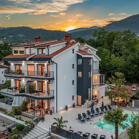 Adriatic, Enio With Swimming Pool, Panoramic Sew View, Free Parking Apartment Icici