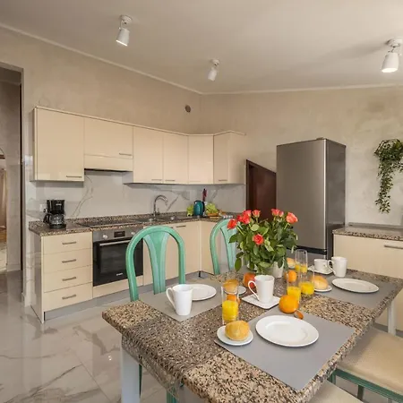 Apartment Adriatic, Enio With Swimming Pool, Panoramic Sew View, Free Parking Icici